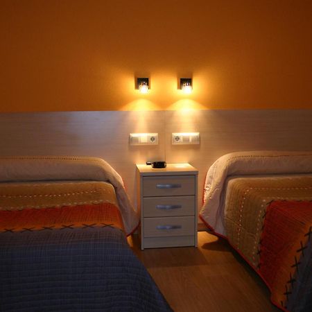 Hostal Hispanico I Саламанка Экстерьер фото