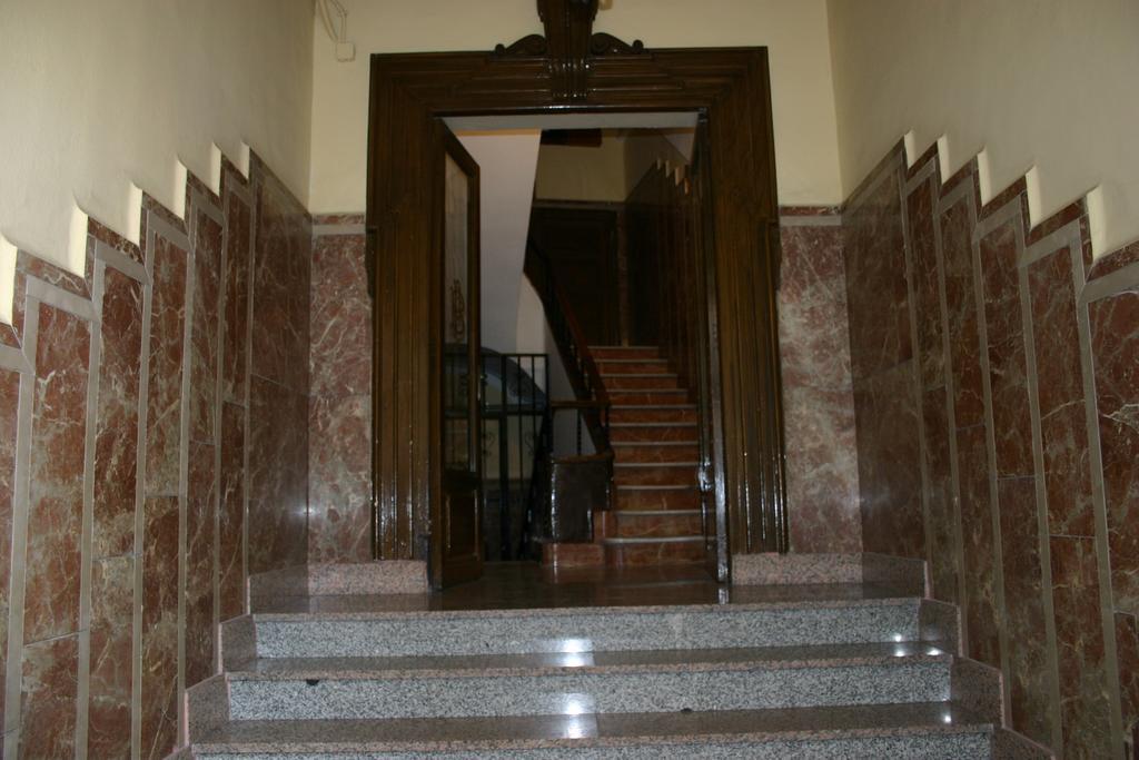 Hostal Hispanico I Саламанка Экстерьер фото