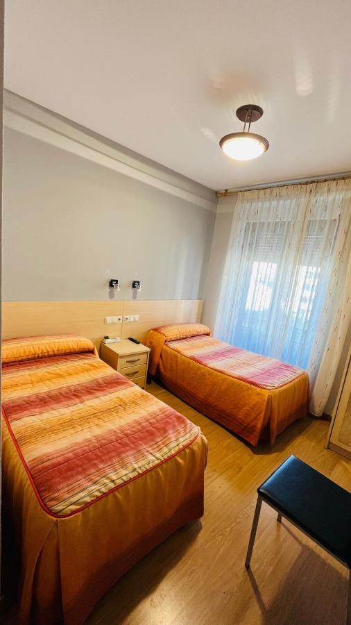 Hostal Hispanico I Саламанка Экстерьер фото